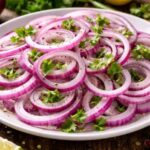 लू और गर्मी से बचाएगा कच्चा प्याज! जानिए गर्मियों में इसे खाने के 5 बड़े फायदे…