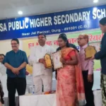 “सारंगढ़ की शिक्षिका का जलवा: लक्ष्मी उरांव बनीं ‘एफएलएन वारियर्स’, राज्य स्तर पर बढ़ाया क्षेत्र का मान!”