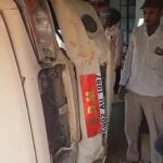 SDM की कार अनियंत्रित होकर पलटी, दुकान में जा घुसी; तीन लोगों को आई चोटें…